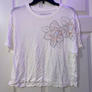 White floral tee
